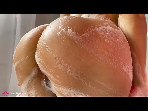 ❤️ 布鲁内特在淋浴时用振动器自慰阴部达到强烈的高潮 ❌ Anal porn❌❤